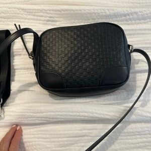 GUCCI BREE MicroGuccissima GG Charm Crossbody Camera Bag Black Leather